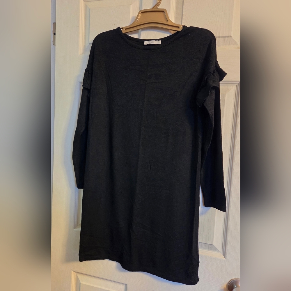 Dalia Black Ruffle Shoulder Sweater Dress Size Small - Picture 4 of 12
